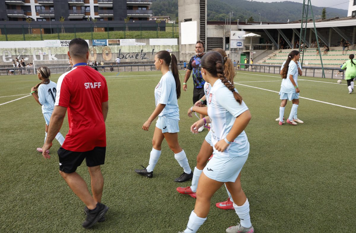CF Tramontana, las chicas gitanas que golean prejuicios en cada partido