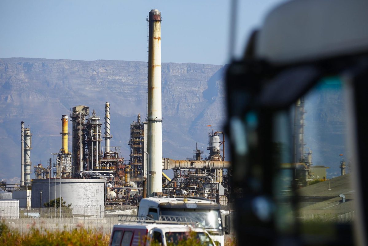 La OPEP baja un 19 % el crecimiento de demanda petrolera en 2026, tercera rebaja mensual