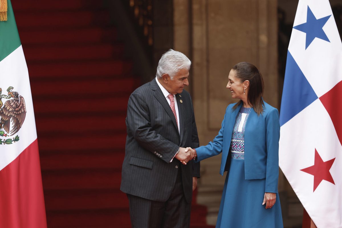 Sheinbaum recibe al presidente de Panamá en el Palacio Nacional de México