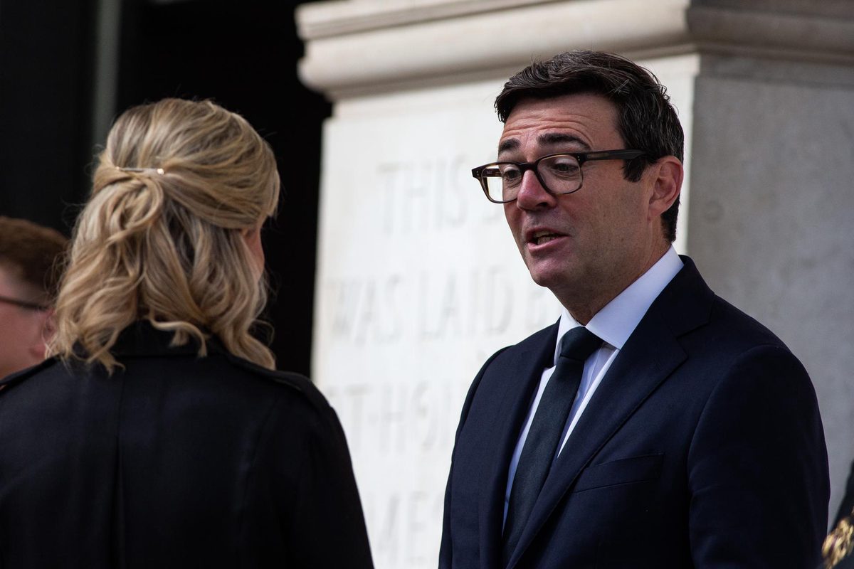 Andy Burnham es proclamado líder del Partido Laborista británico en sustitución de Starmer