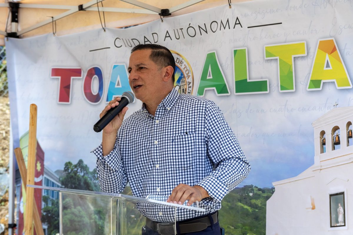 Panel sobre el FEI descarta designar fiscal especial contra alcalde de Toa Alta