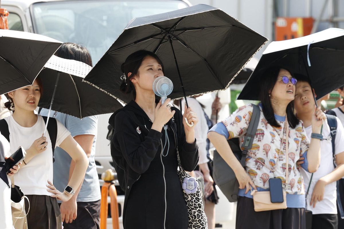 El calor extremo pone en alerta a Japón con al menos 14 muertos y récord de insolaciones