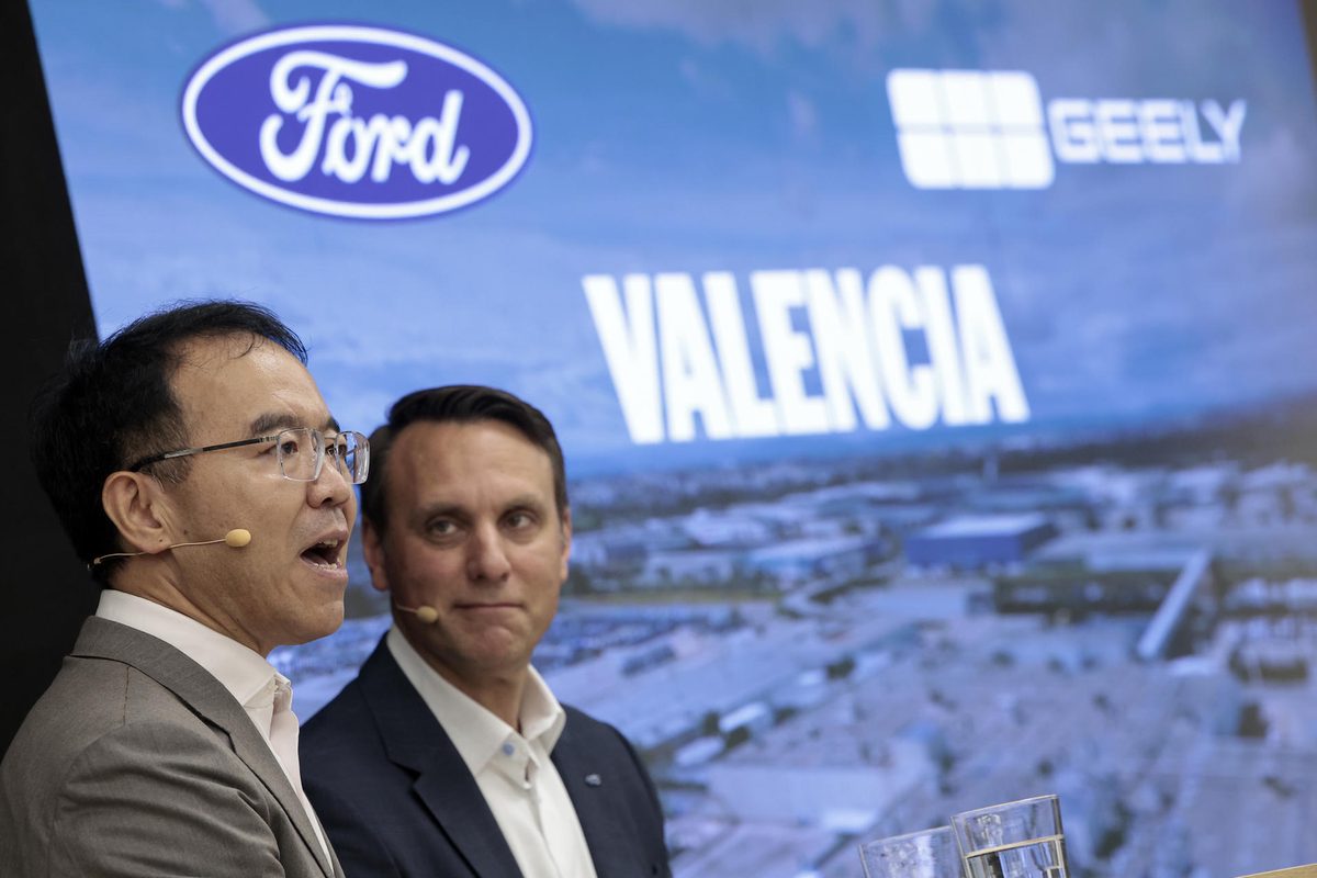 Ford y la china Geely crearán empresa conjunta para fabricar 5 modelos de coches en España