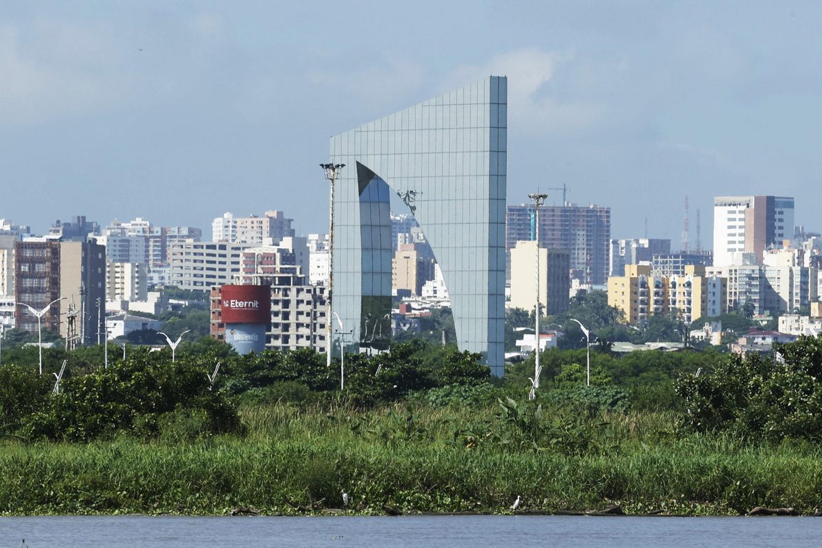 De la Espriella convierte la caribeña Barranquilla en sede alterna del Gobierno colombiano