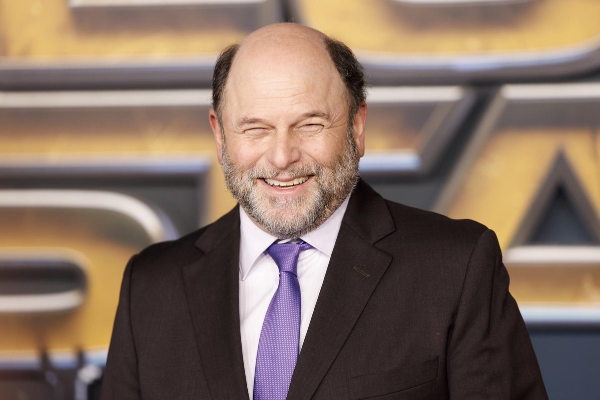 Jason Alexander pide disculpas por una escena «inapropiada» con una actriz menor en 2012