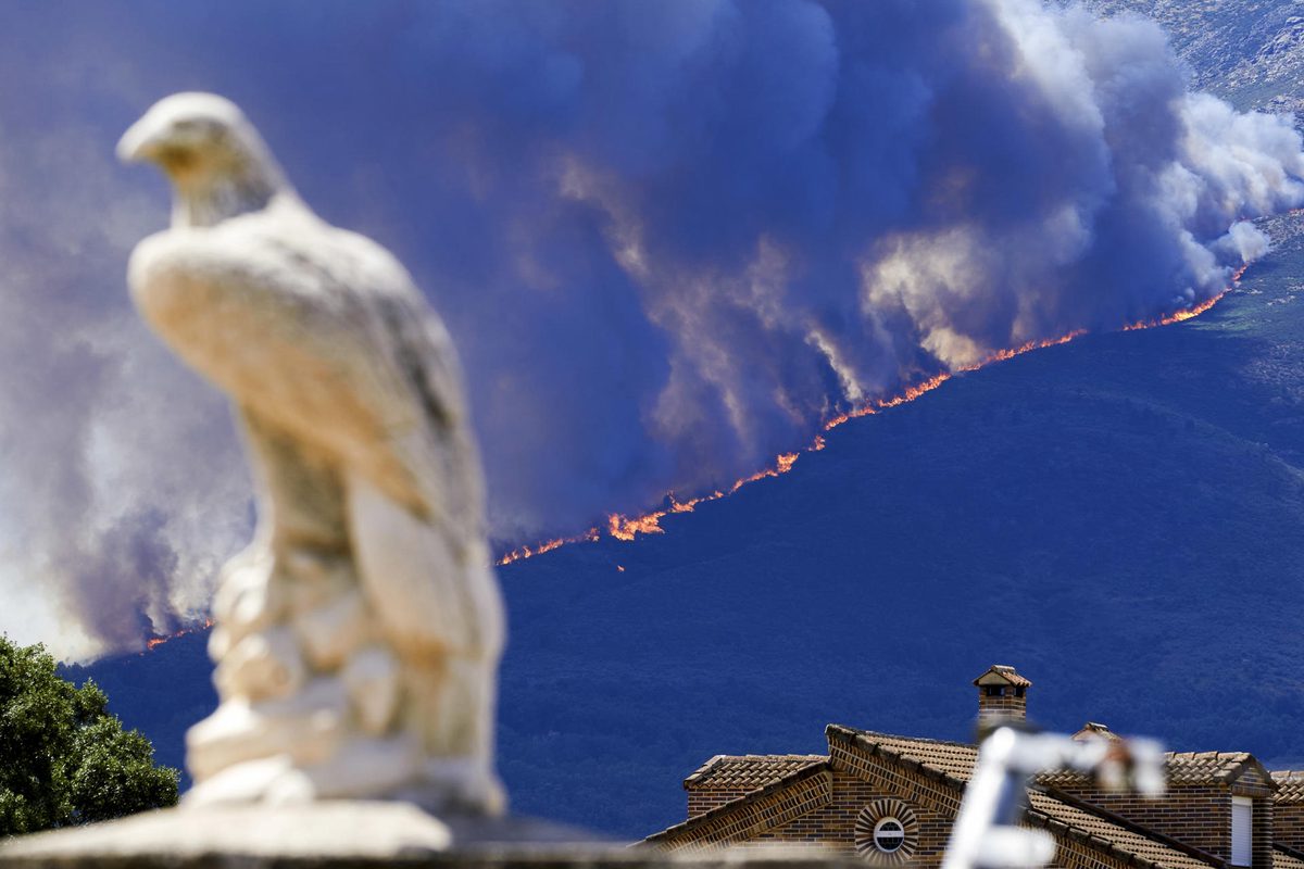 El Gobierno español pide ayuda a la Unión Europea ante los incendios forestales