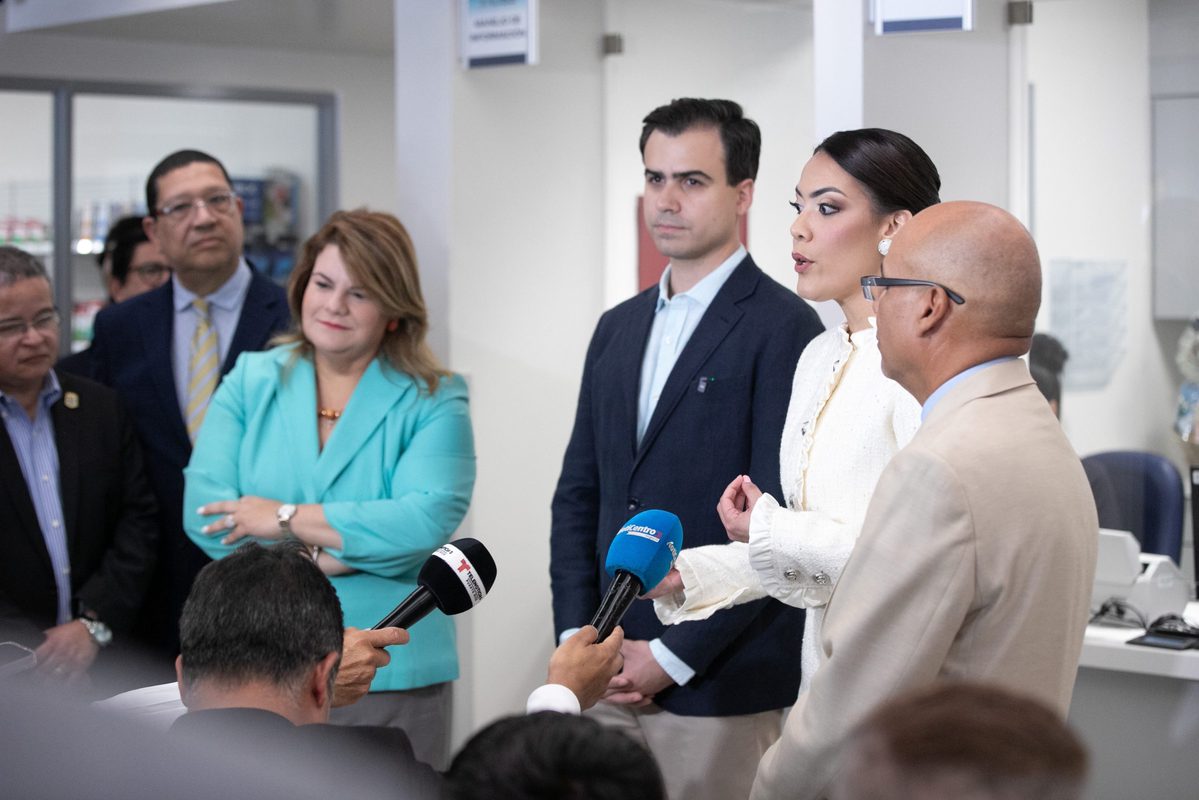 Gobernadora y comisionado residente confían en acuerdo bipartita para extender fondos de Medicaid
