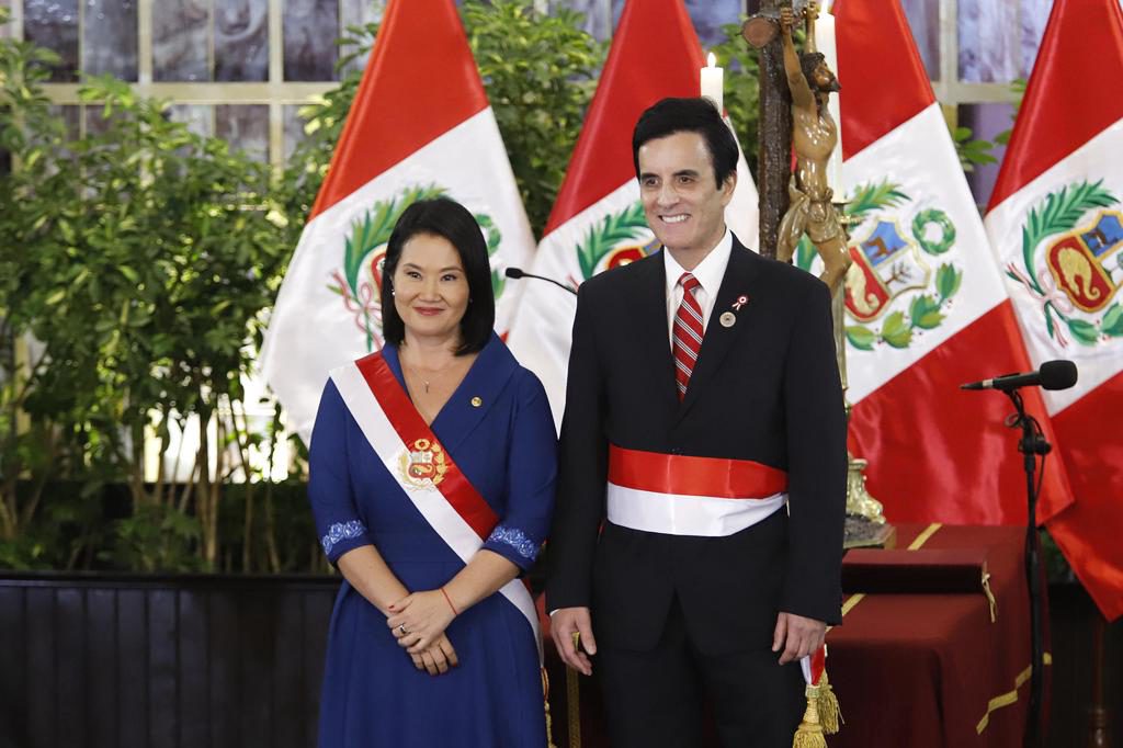El canciller de Perú ve «similitudes» entre Fujimori y Sheinbaum, y confía en acercamiento