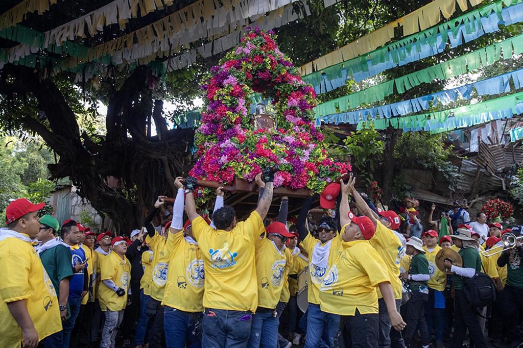 Fieles renuevan su fe en el inicio de las fiestas de Santo Domingo de Guzmán en Nicaragua