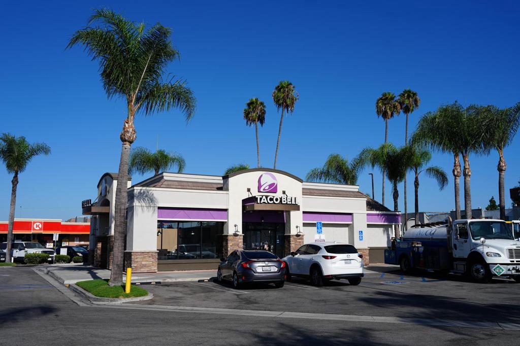 Las ventas de Taco Bell en EE.UU. caen un 2 % tras un brote de ciclosporiasis