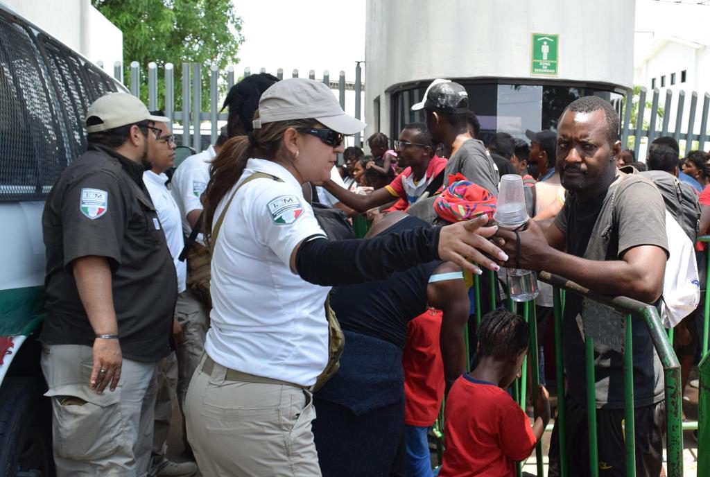 Autoridades mexicanas controlan un motín de migrantes cubanos para evitar ser deportados
