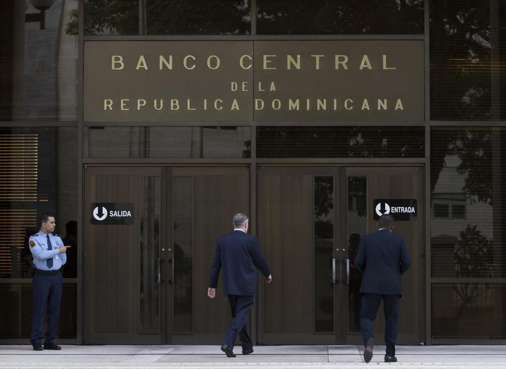 República Dominicana mantiene en julio su tasa de política monetaria en el 5,25 % anual