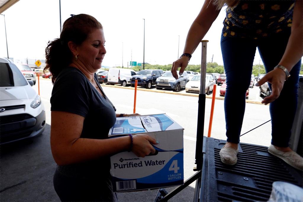 Responsabilizan a la Junta de Control Fiscal de la crisis de agua que asola a Puerto Rico