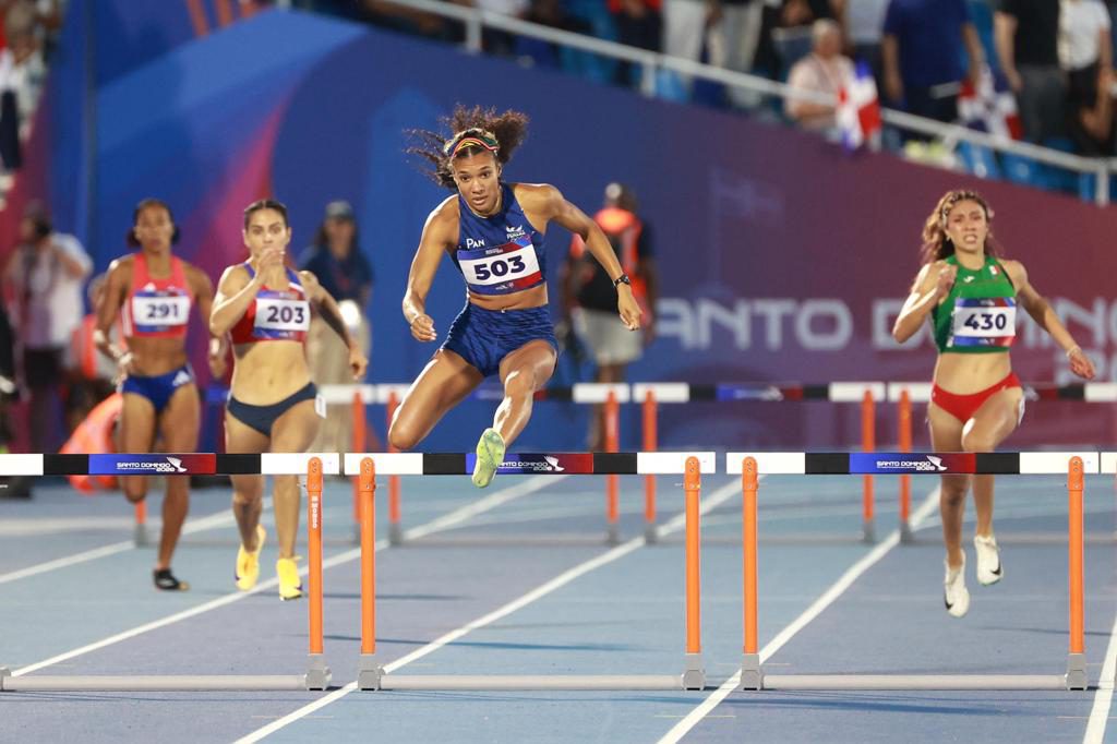 La panameña Gianna Woodruff gana los 400 metros vallas e impone nuevo récord regional