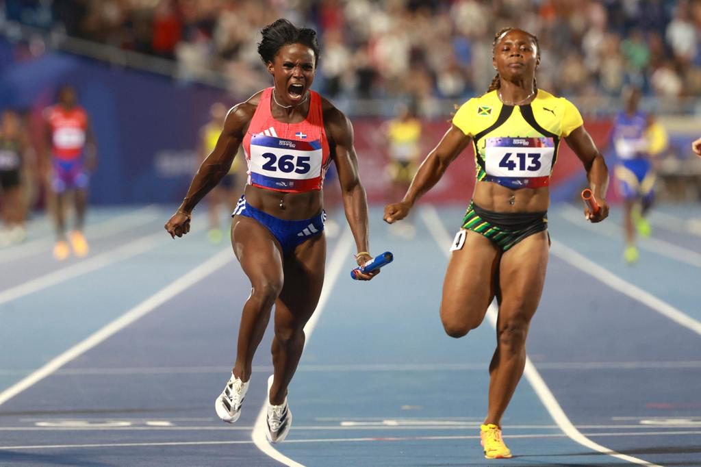 Jamaica gana el 4×100 relevo mixto tras la descalificación de República Dominicana