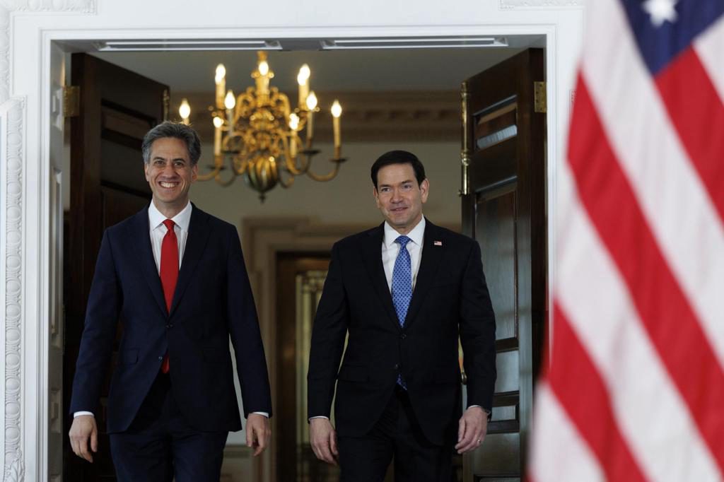 Rubio dialoga con el canciller británico sobre seguridad en Europa y el estrecho de Ormuz