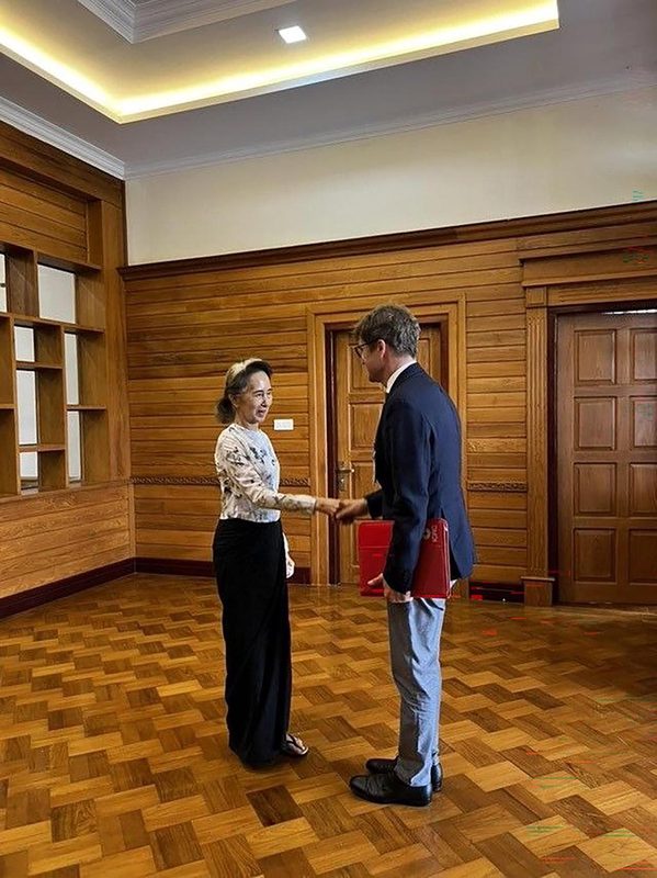 EE.UU. y la ASEAN piden la liberación de la premio nobel birmana Aung San Suu Kyi