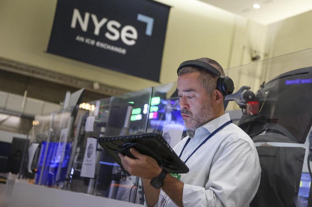 Wall Street abre en verde tras la noticia de que el paro bajó al 4,1 % en julio en EE.UU.