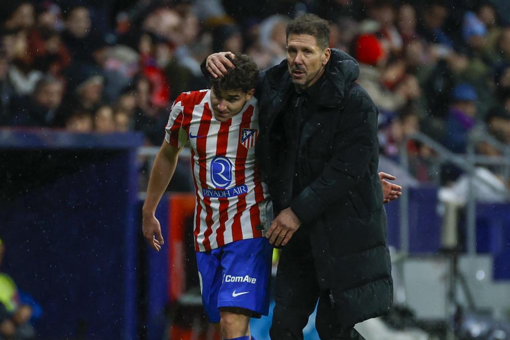 Simeone: “La situación de Julián es muy clara; la entidad ha tomado una decisión”