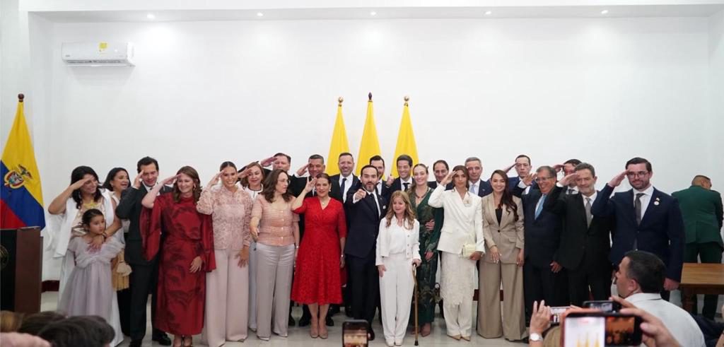 Nueve hombres y nueve mujeres componen el nuevo gabinete ministerial colombiano