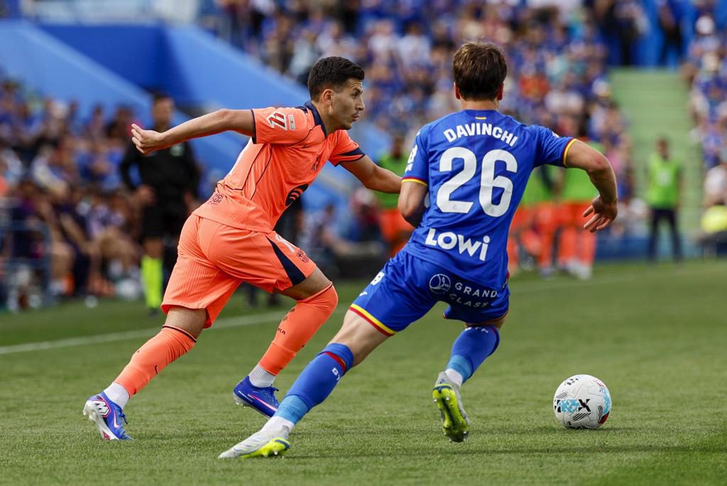 Roony Bardghji se lesiona la rodilla derecha durante el entrenamiento