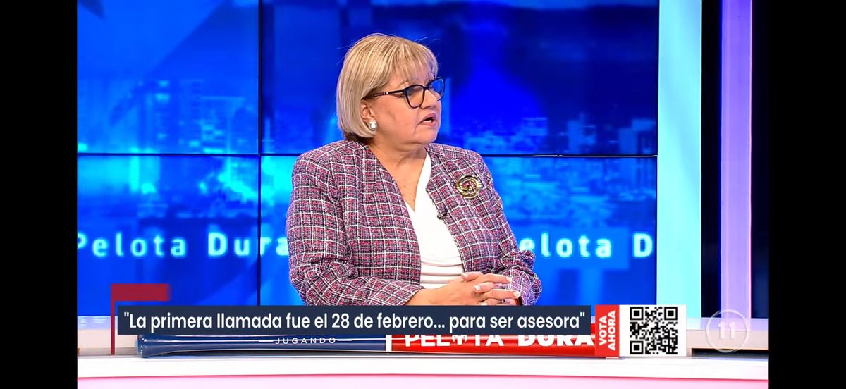 Norma Burgos llega con su propio librito