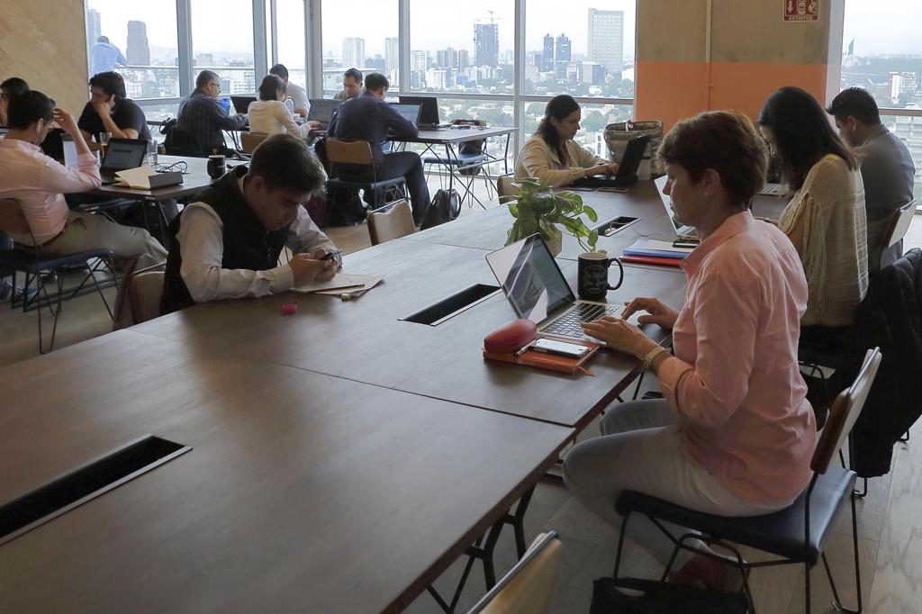 México perdió 19.550 empleos formales en julio y redujo a 243.078 la creación en 2026