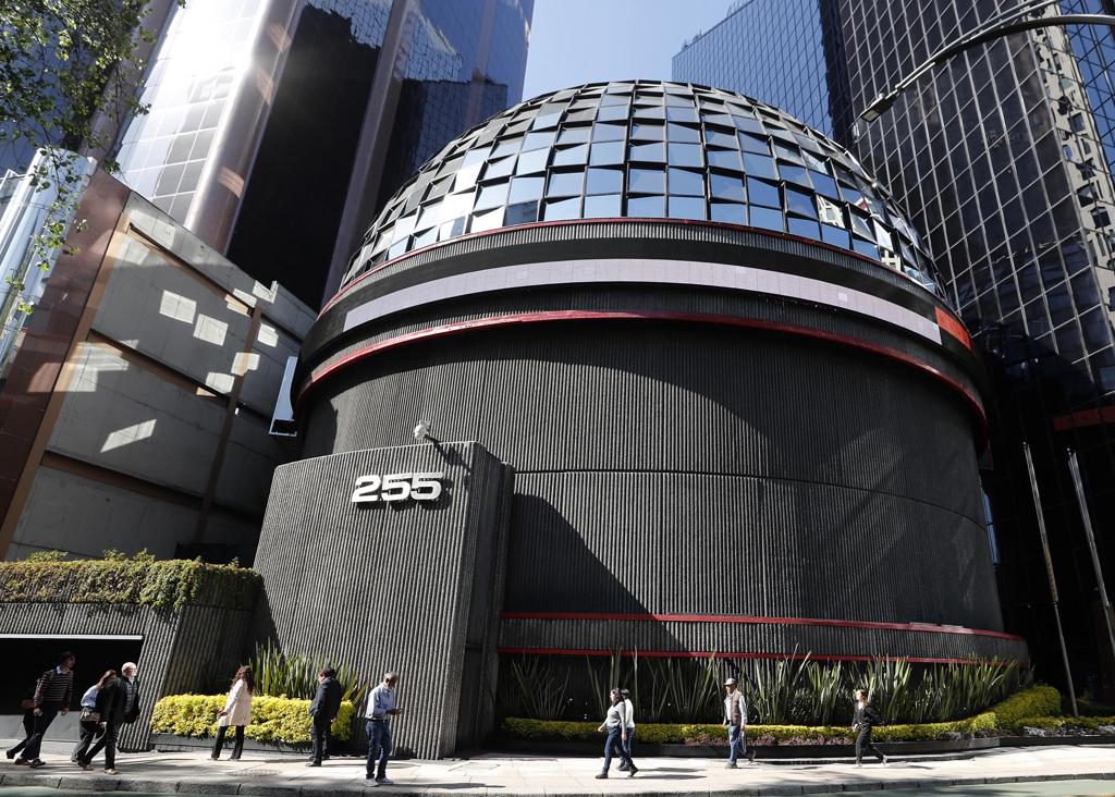 La Bolsa de México pierde un 0,75 % y su principal indicador baja a 66.438,58 unidades