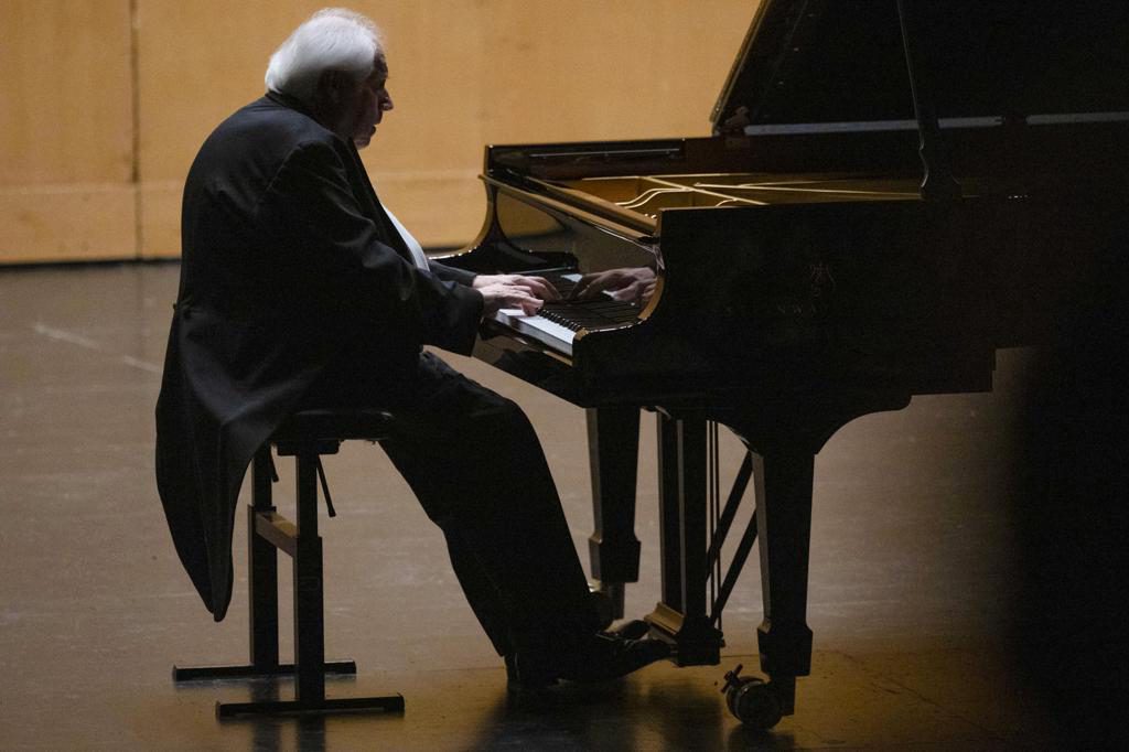 Solo Sokolov