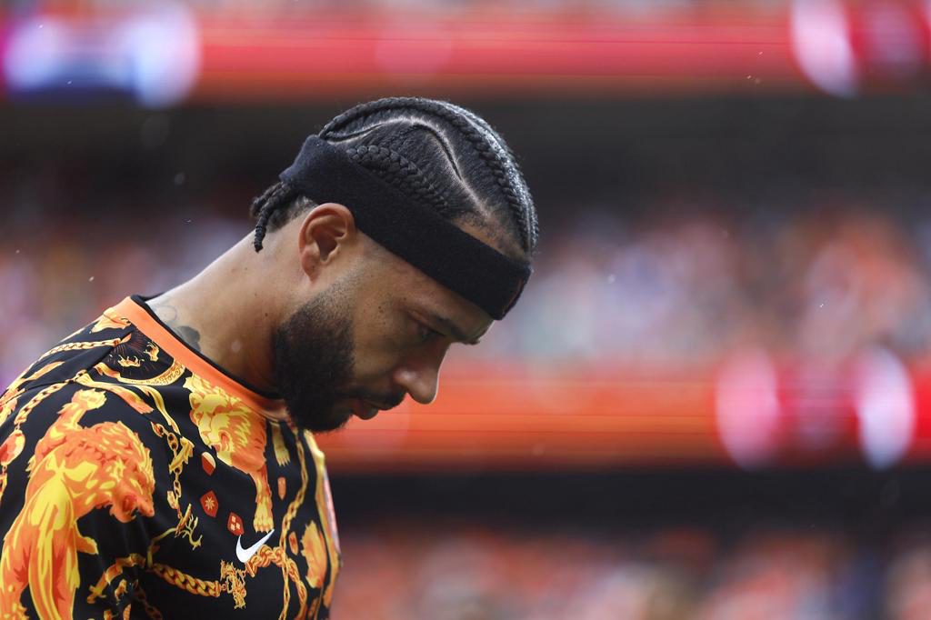 Memphis Depay acusa al Corinthians de incumplir un acuerdo para renovar su contrato