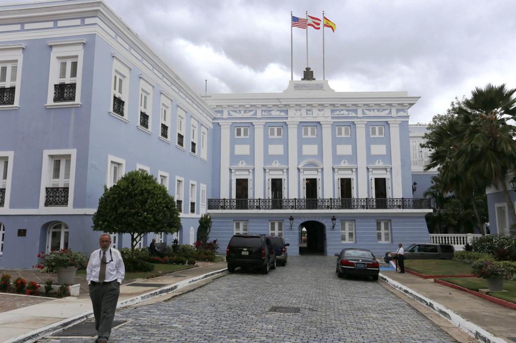 La UIA se manifiesta frente a La Fortaleza por reclamos por mejores condiciones de trabajo