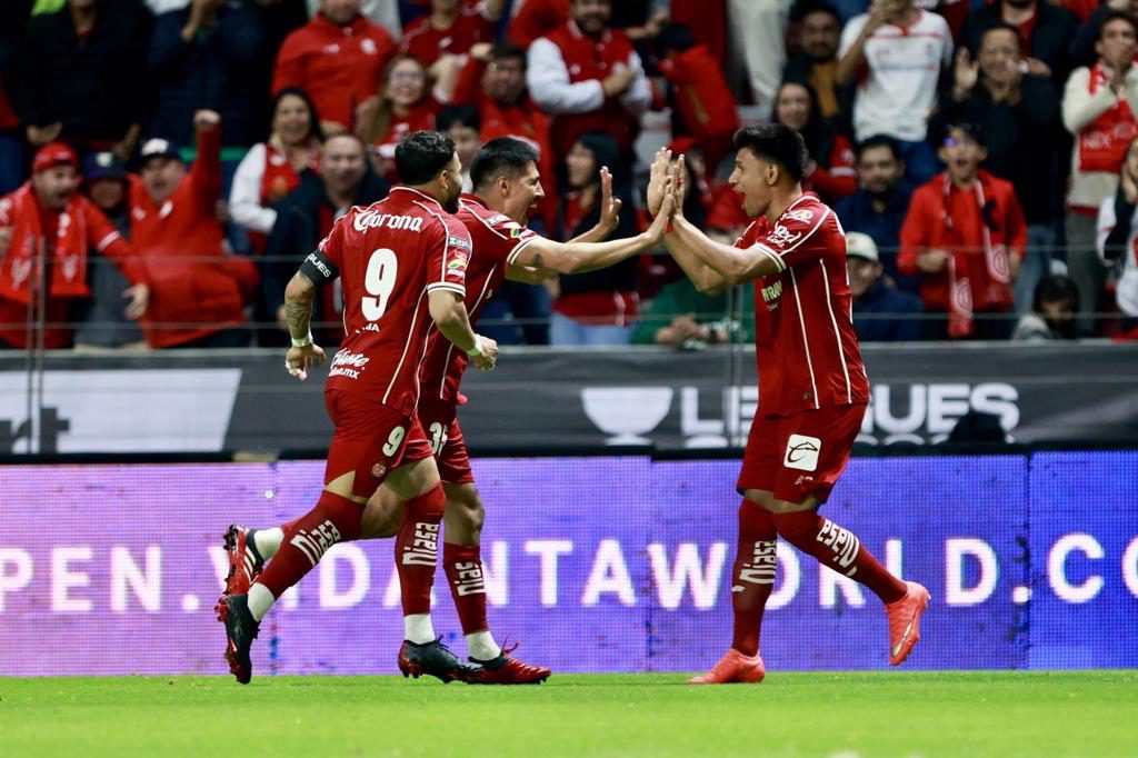El uruguayo Federico Viñas anota en triunfo del Toluca que avanza en la Leagues Cup