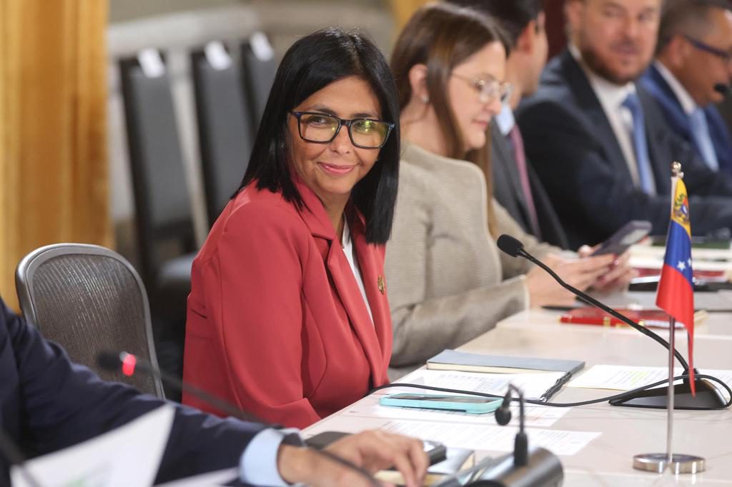 Venezuela firma un contrato con la argentina IMPSA para culminar la construcción de una hidroeléctrica