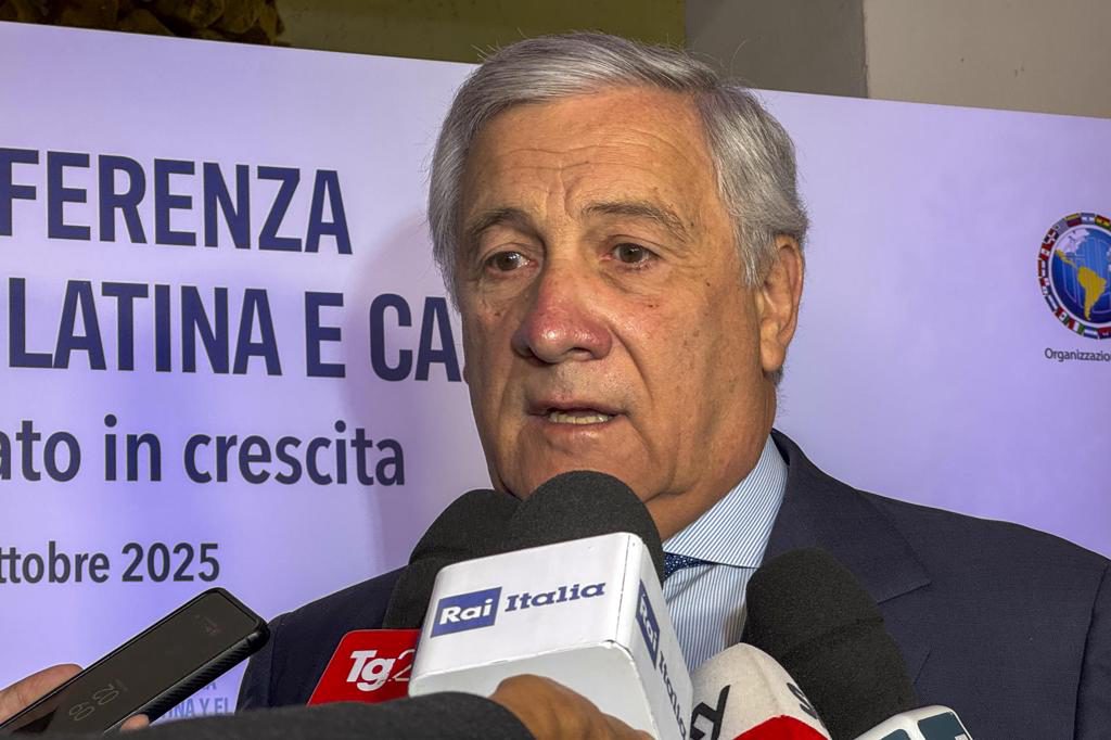 Tajani sobre la crisis de Ceuta: España debería preocuparse por Marruecos, no por Italia