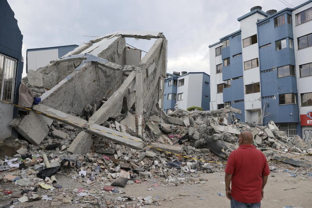 Aumenta a 294 el número de muertos y a 320 el de desaparecidos por terremoto en Colombia