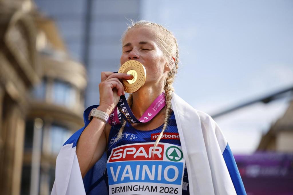 Alisia Vainio domina el maratón femenino, con récord del campeonato incluido