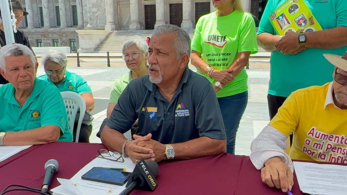 Jubilados exigen que proyecto de ajuste a pensiones llegue al pleno de la Cámara