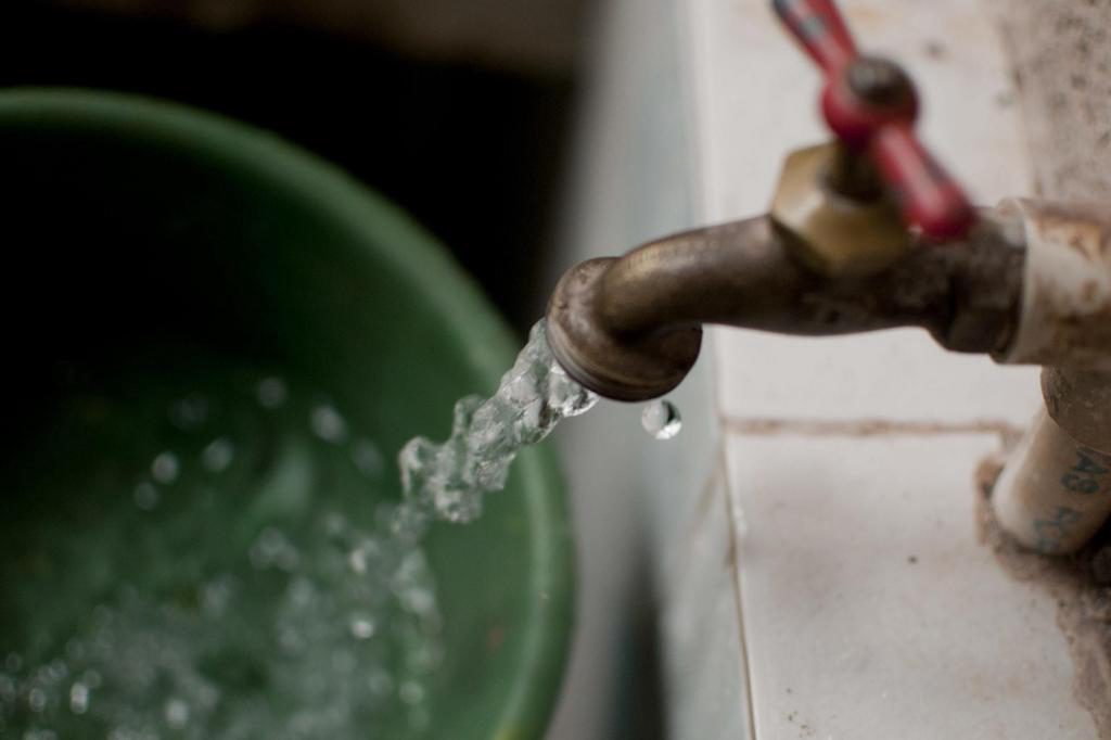 Alertan de que aprobación de proyecto de permisos agravaría crisis de agua por sequía