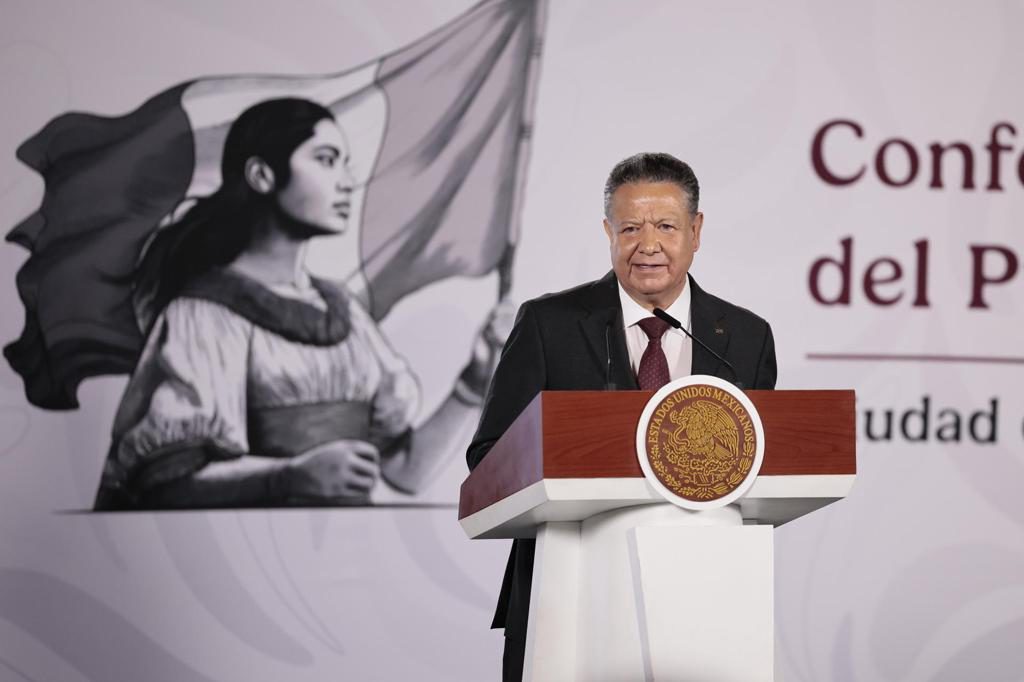 Anuncian inversión de 978 millones de dólares en polo industrial en el centro de México