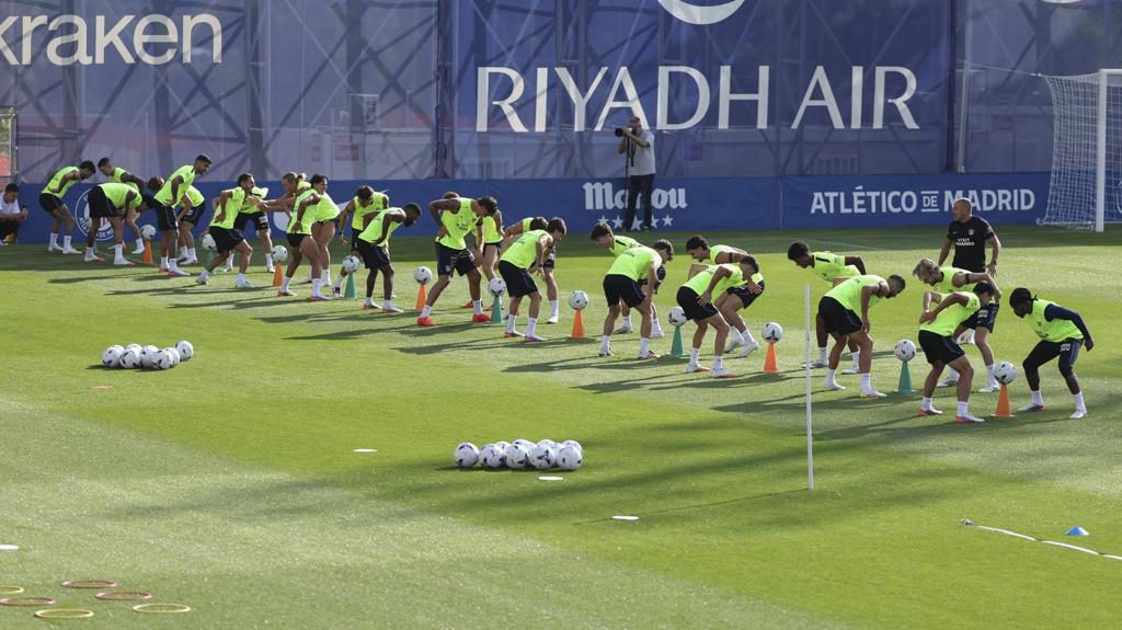 Sorloth, única baja del último entrenamiento antes de recibir al Villarreal
