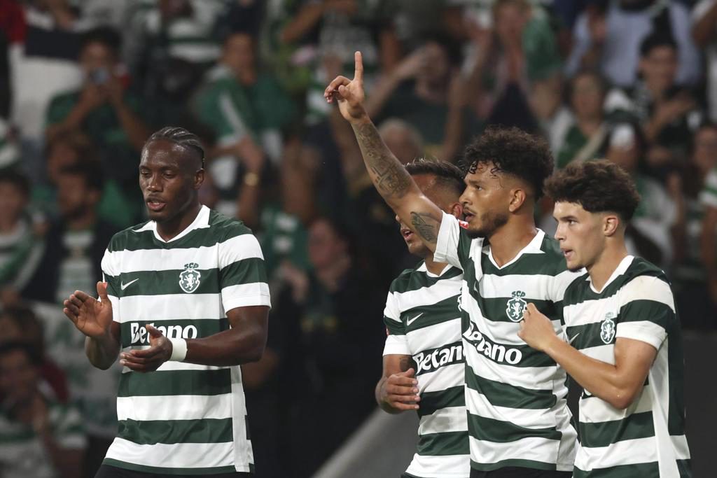 3-1. Luis Suárez se reencuentra con el gol y da el triunfo al Sporting