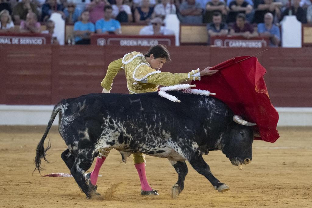 Morante, Manzanares y Roca no defraudan y salen a hombros en Almagro