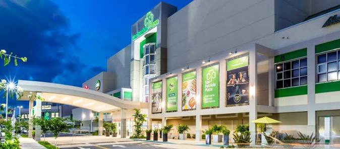 Reportan robo en San Patricio Plaza y Bayamón