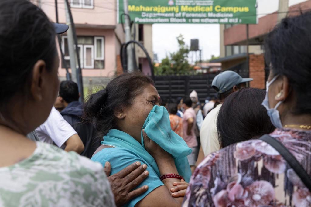 Nepal y China elevan a 633 los muertos y a casi 3.000 los desaparecidos tras la riada