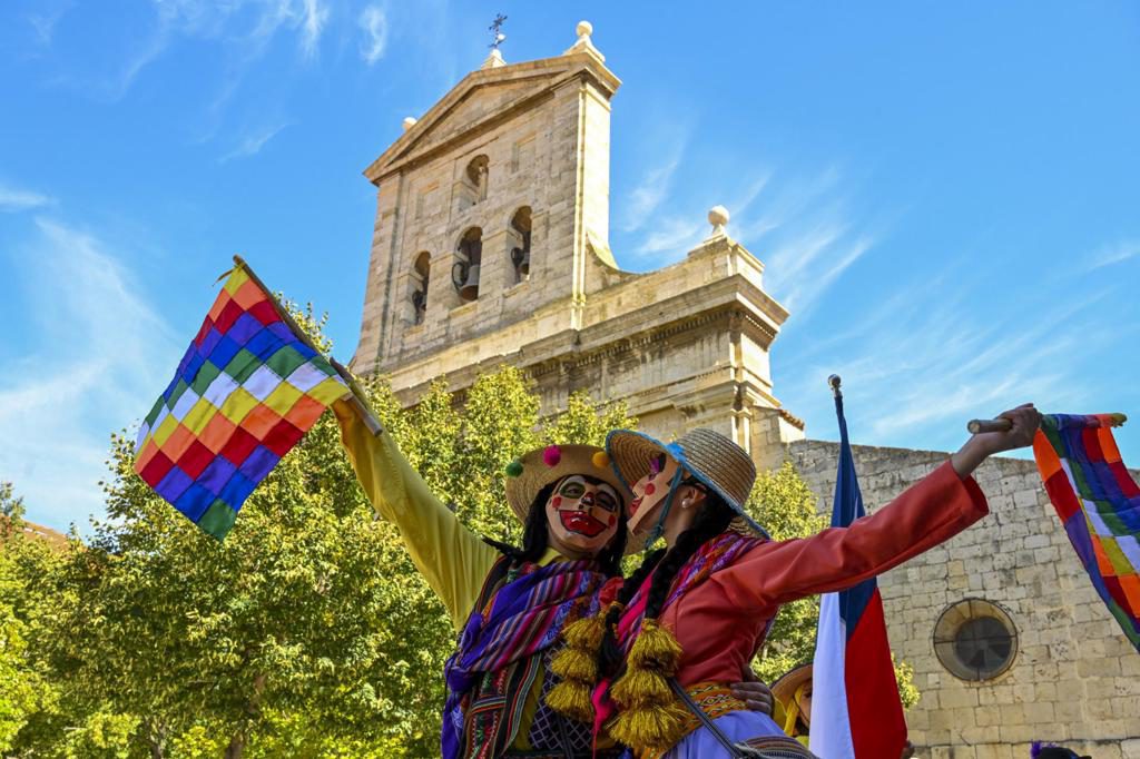 De los Andes a la Patagonia, de Sicilia a Polonia: el mundo baila estos días en España