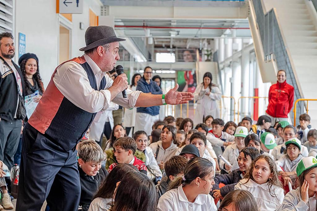 Montevideo impulsa el turismo inteligente con experiencias sostenibles y accesibles