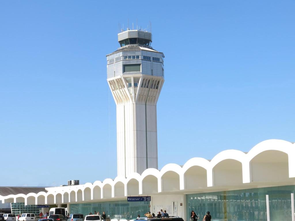 Aeropuerto de Puerto Rico activa emergencia por situación sospechosa en vuelo de Atlanta