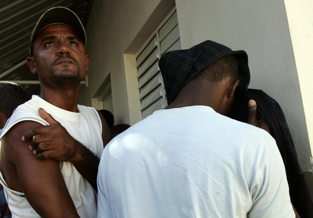 Repatrian a República Dominica a 75 migrantes detenidos en aguas de Puerto Rico