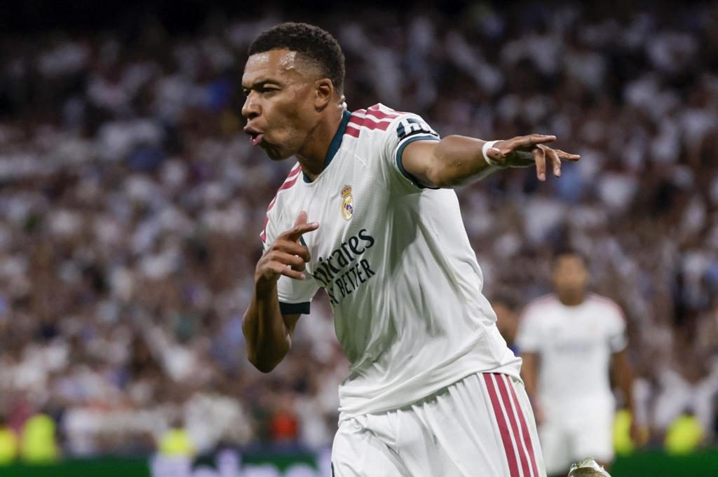 Mbappé: «Tengo ganas de ayudar al equipo y demostrar que podemos hacer cosas grandes»
