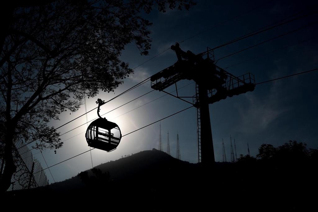 Obras de nuevo teleférico urbano en Ciudad de México alarman a vecinos por sus viviendas
